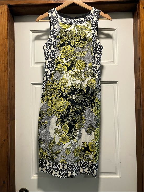 Anthropologie Dresses & Skirts - Anthropologie Sleeveless Floral Dress
